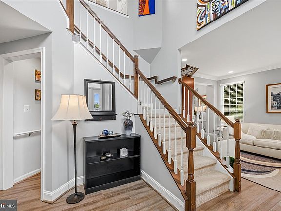5th image of 108 Haversack Ct NE