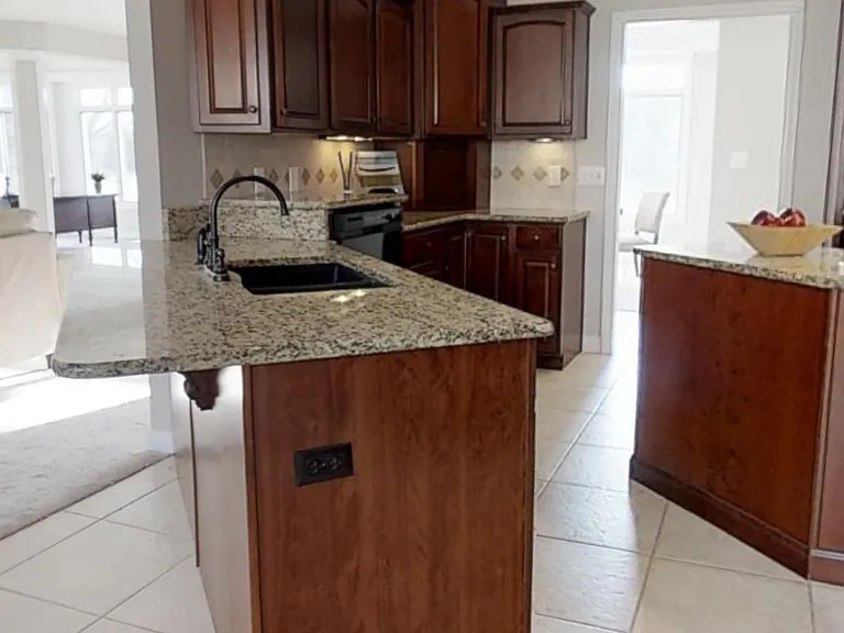 6821 Royal Oakland Pl — Photo 9