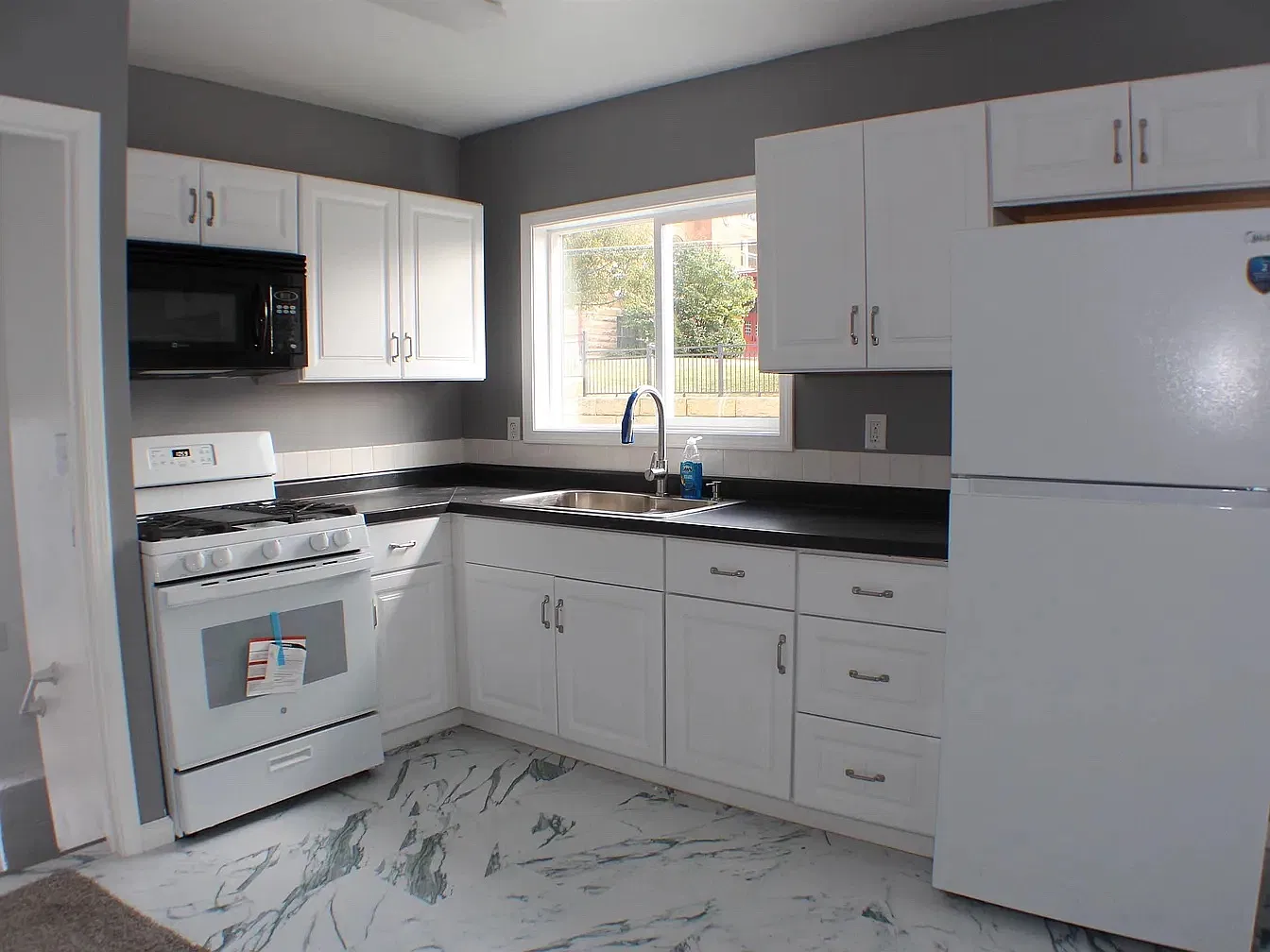 2 bed, 768 sqft, $1,500 — Photo 3