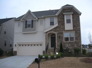 2700 Kinsley Pl, Raleigh, NC 27616