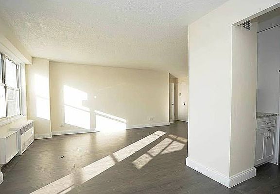 4th image of 2550 Olinville Ave APT 14B