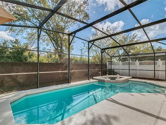 4th image of 601 Abaco Ct