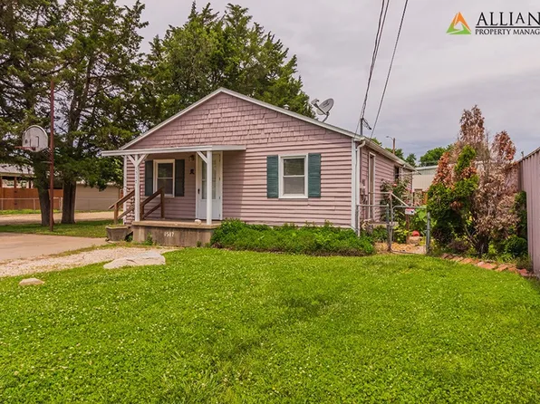 1517 Fair Ln, Manhattan, KS 66502