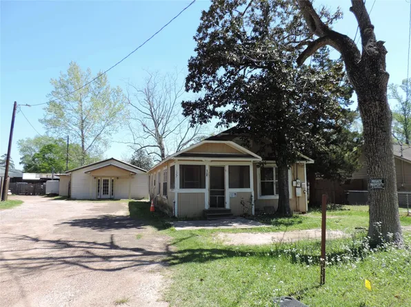 127 S Fenner Ave, Cleveland, TX 77327