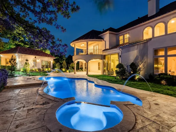 8600 Riviera Ct, Flower Mound, TX 75022