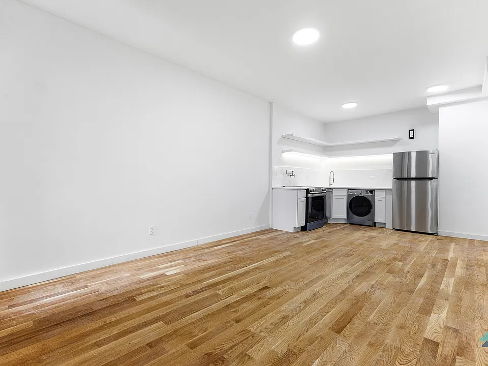 441 Wilson Ave #B9