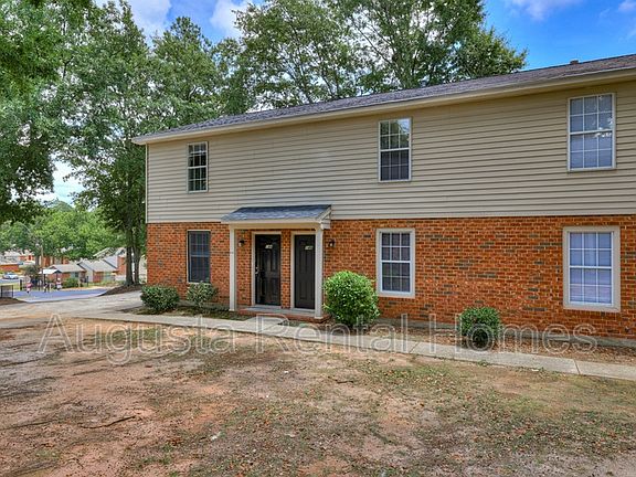 3rd image of 146 Chalet North Ct #146