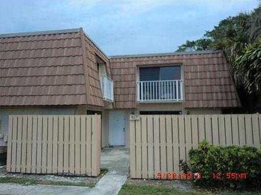 2nd image of 822 Blue Ridge Cir #822