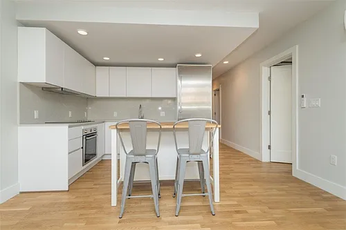 338 Harvard St #2 Photo 1