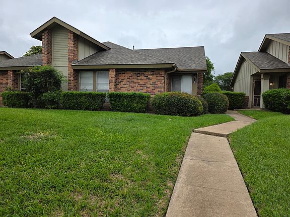3rd image of 1611 W Braker Ln