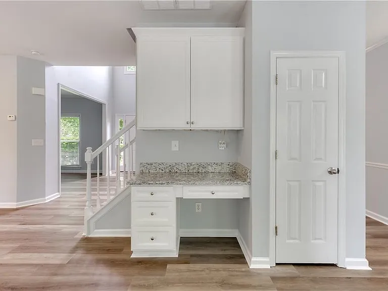 355 Lamme Chase — Photo 12