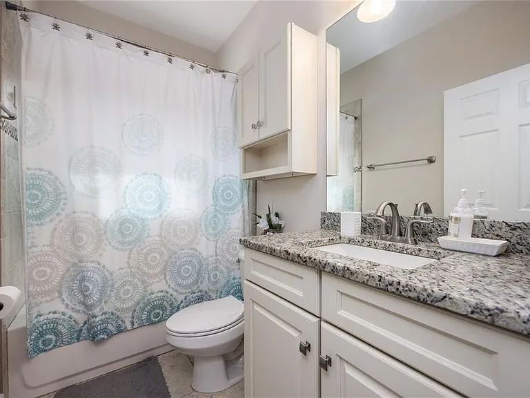 5504 NW 34th St — Photo 28