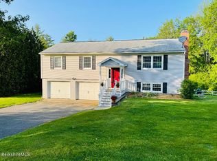 280 Mandalay Rd, Lee, MA 01238