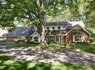 3311 E Summit Ridge Dr, Springfield, MO 65804