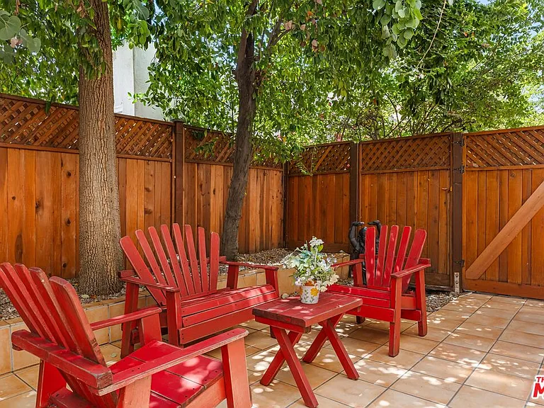 10600 Holman Ave #11 — Photo 6