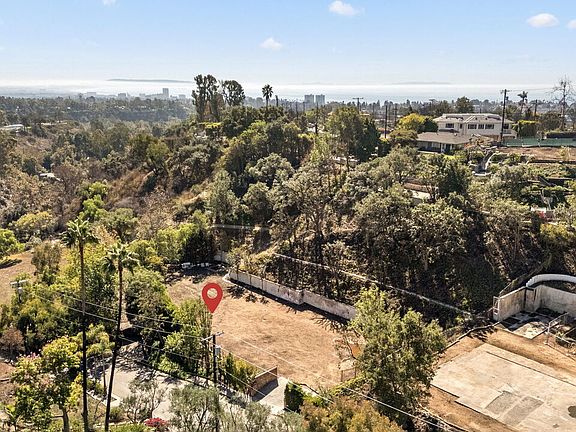 4th image of 1297 Marinette Rd