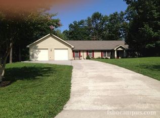 203 Eagle Nest Rd, Graysville, TN 37338