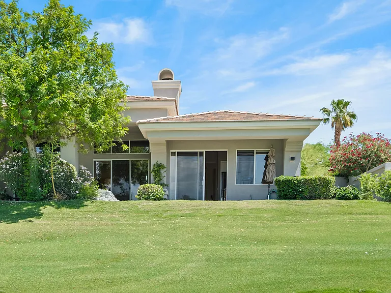 461 Desert Holly Dr — Photo 22