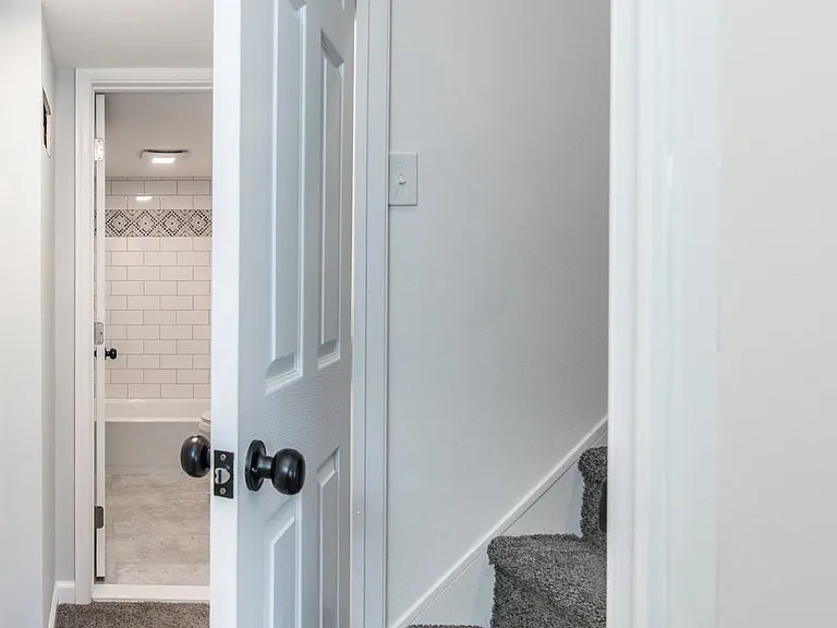 647 Spruce St — Photo 26