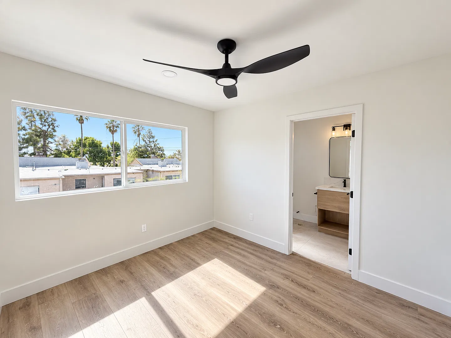 2149 Balboa Ave — Photo 4