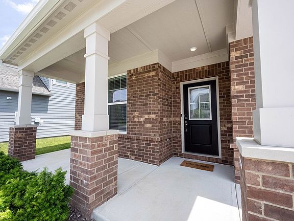 3rd image of 16003 Black Willow Ln
