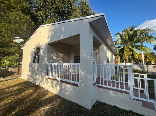 261 NW 67th St #261, Miami, FL 33150