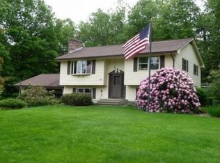 132 Rolling Ridge Rd, Amherst, MA 01002