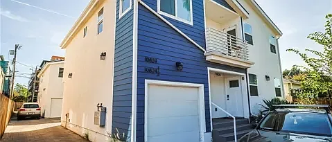 10826 Morrison St — Photo 1