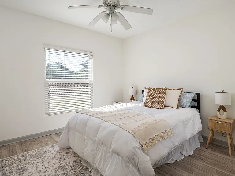 Guest bedroom