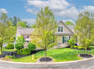 2369 Locust Hill Blvd, Dayton, OH 45431