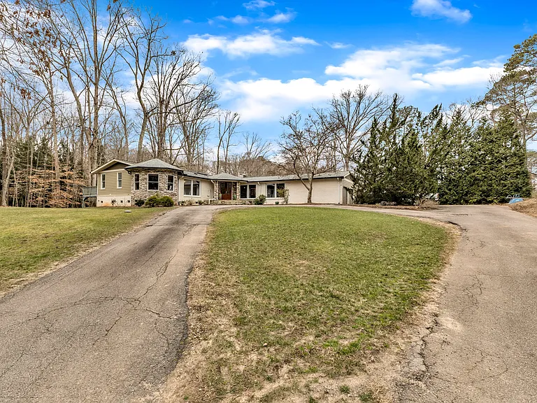 1126 Trailwood Dr — Photo 70