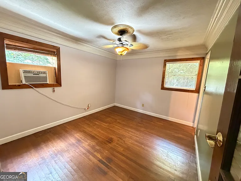 1054 College Station Rd — Photo 7