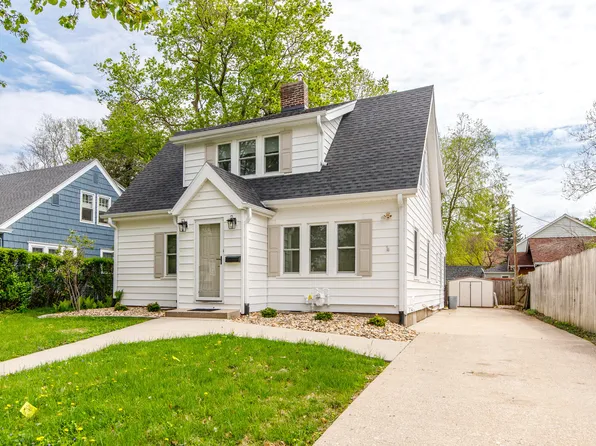 616 Lynn Ave, Ames, IA 50014