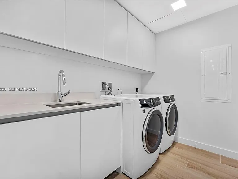 900 N Ocean Blvd #1202 — Photo 40