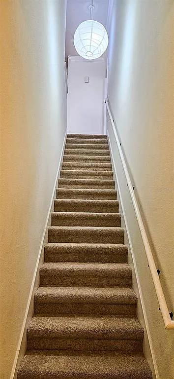 2 bed, 2.0 bath, 1276 sqft, $1,830 — Photo 3