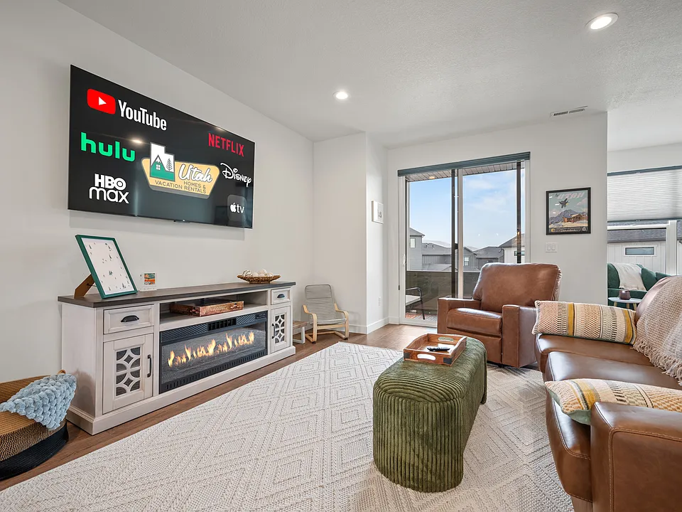 5977 Mesa Arch Ln