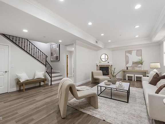 5th image of 3974 Pennsylvania Ave Unit 109