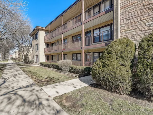 4855 N Harlem Ave #2, Chicago, IL 60656