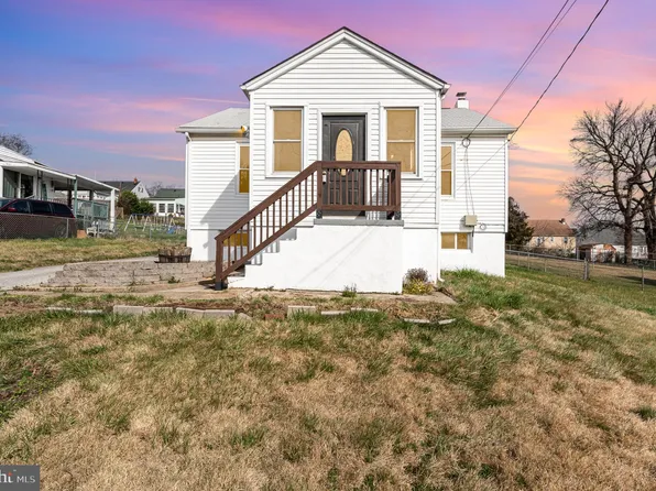 7924 33rd St, Rosedale, MD 21237