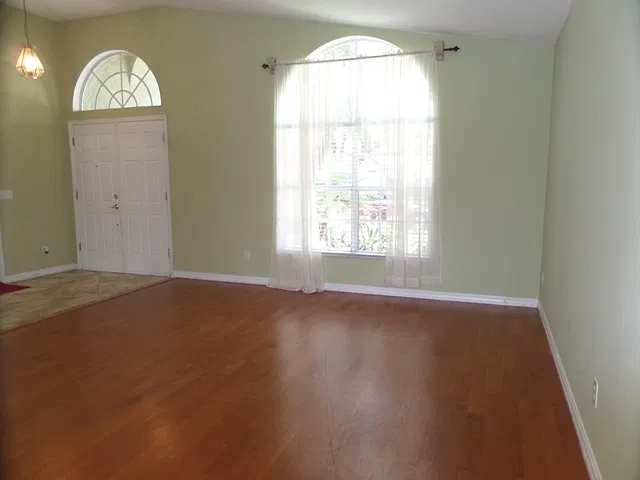 Fallbrook Drive, Oviedo — Photo 2
