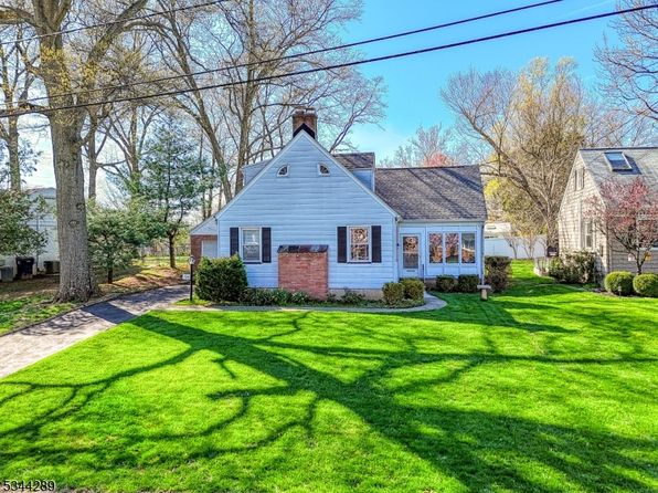 196 Vinton Cir, Fanwood Boro, NJ 07023
