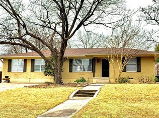 320 Elm Dr, Rockwall, TX 75087