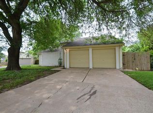 2422 Long Reach Dr, Sugar Land, TX 77478