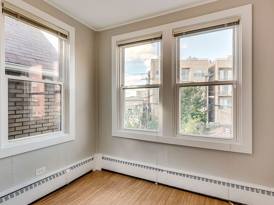 1st image of 4928 N Western Ave #2