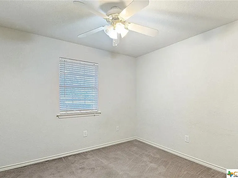 5214 Southern Crossing Dr — Photo 18