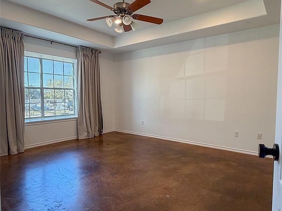 4th image of 430 N Summit Ridge Dr