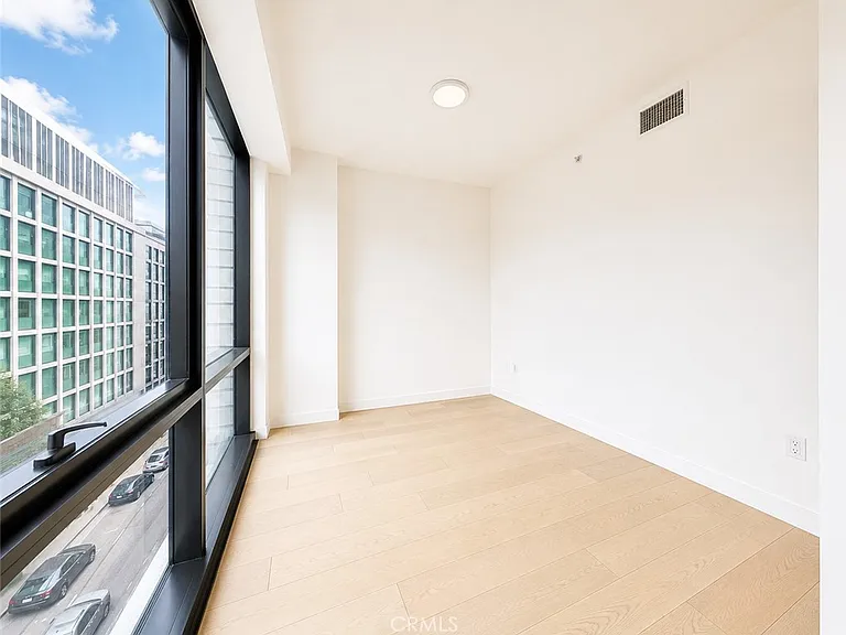 400 S Broadway Ave #601 — Photo 6