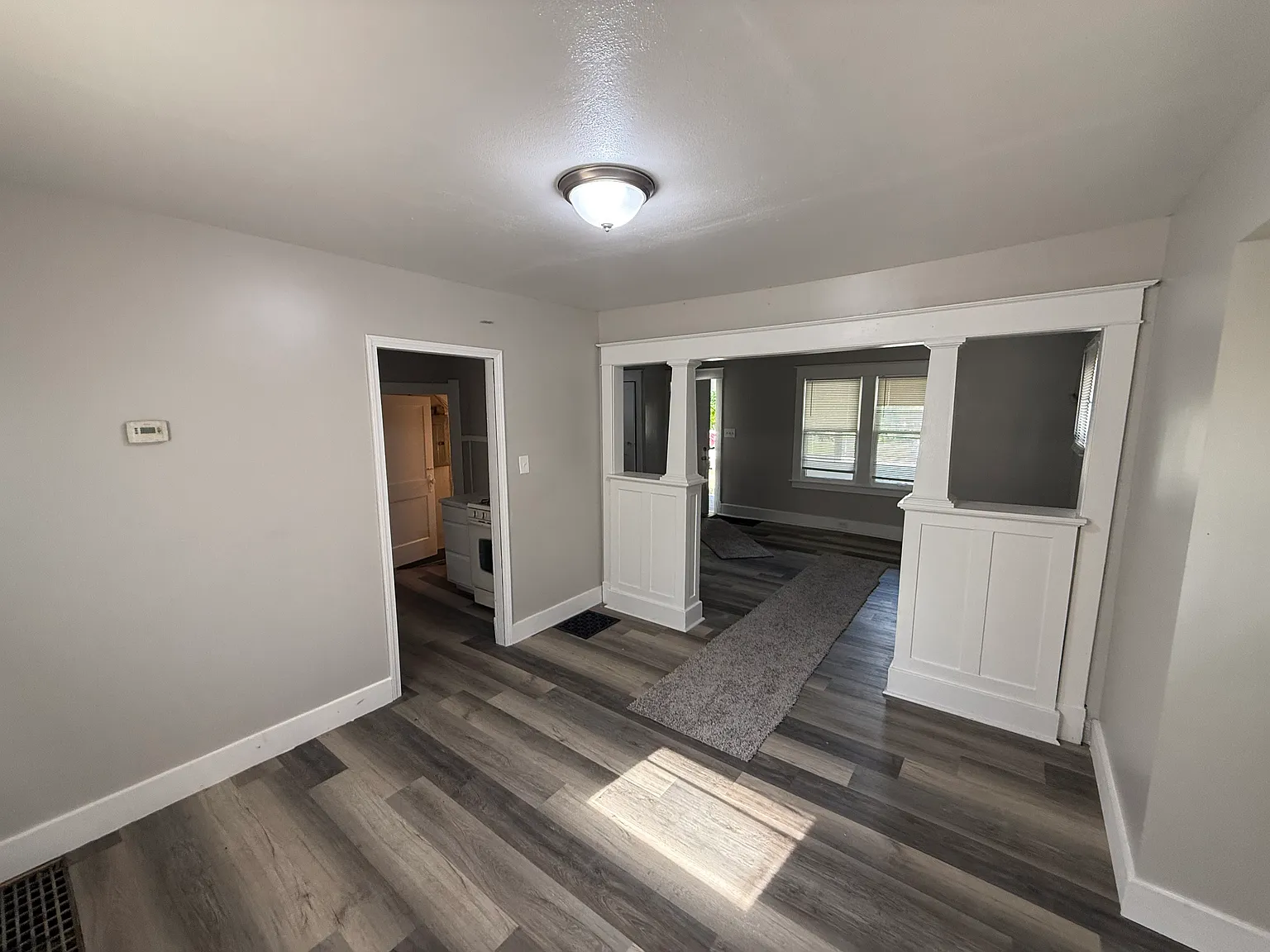 3 bed, 991 sqft, $1,050 — Photo 3