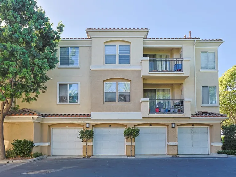 Allure at Camarillo — Photo 33