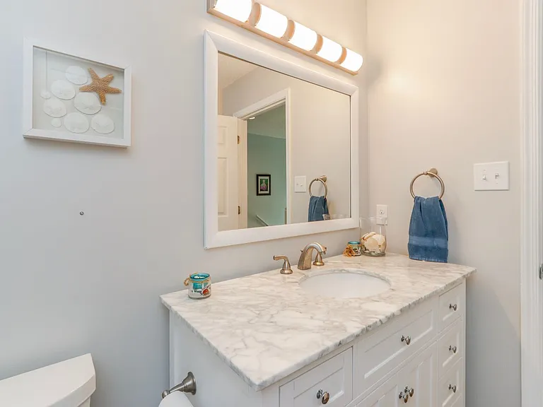 20B Freeman Dr — Photo 32